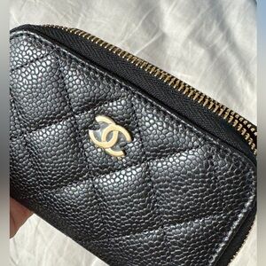 Chanel black caviar cardholder